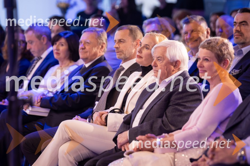 Predstavitev knjige Petra Čeferina Smeh na sodišču