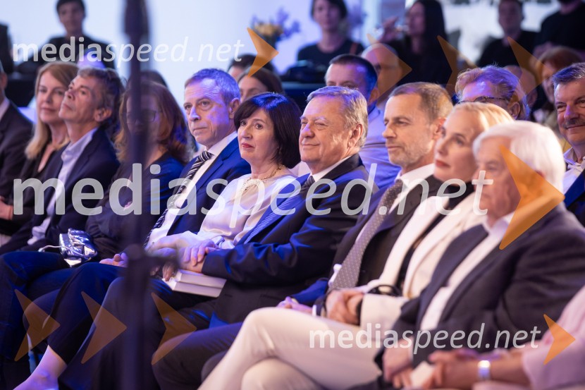 Predstavitev knjige Petra Čeferina Smeh na sodišču