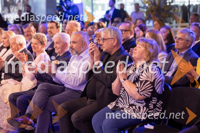 Predstavitev knjige Petra Čeferina Smeh na sodišču