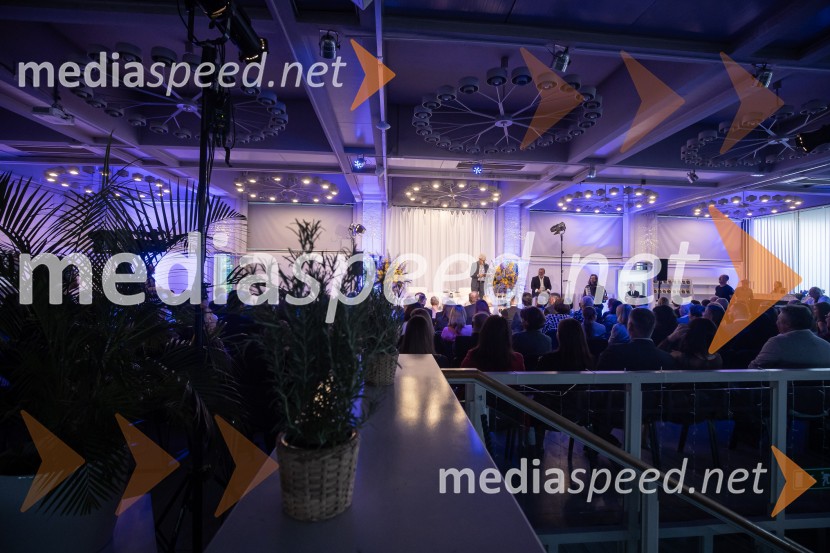 Predstavitev knjige Petra Čeferina Smeh na sodišču