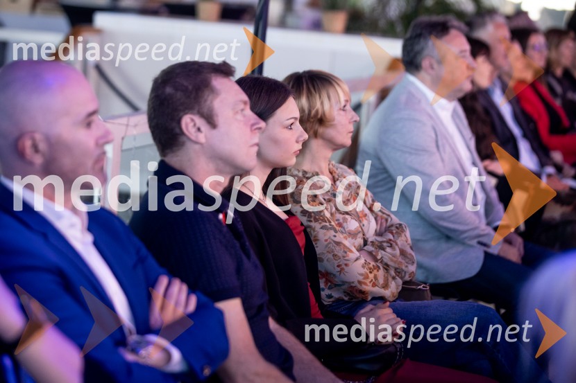 Predstavitev knjige Petra Čeferina Smeh na sodišču