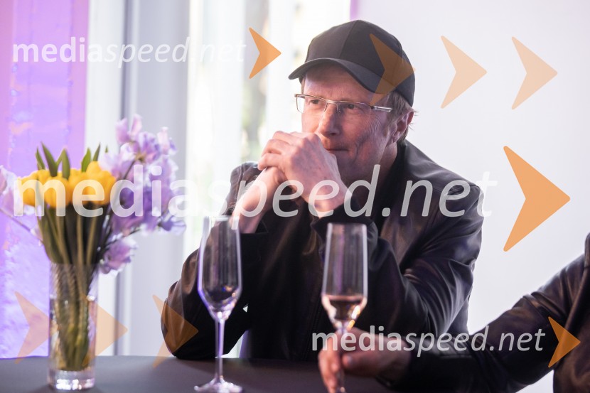 Predstavitev knjige Petra Čeferina Smeh na sodišču