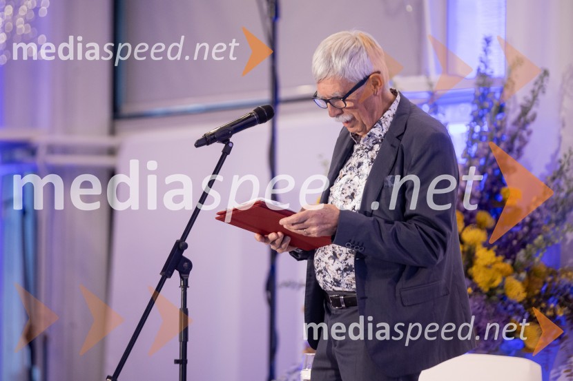 Predstavitev knjige Petra Čeferina Smeh na sodišču