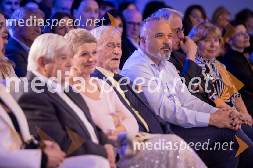 Predstavitev knjige Petra Čeferina Smeh na sodišču