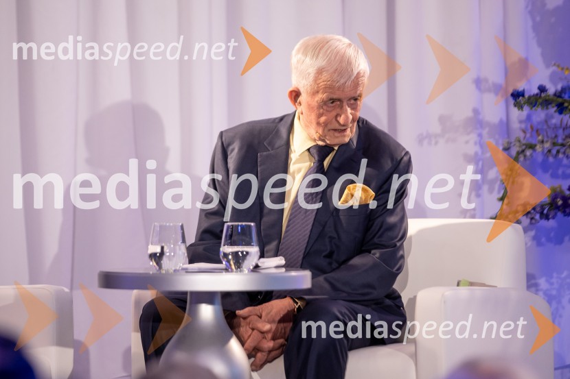 Predstavitev knjige Petra Čeferina Smeh na sodišču