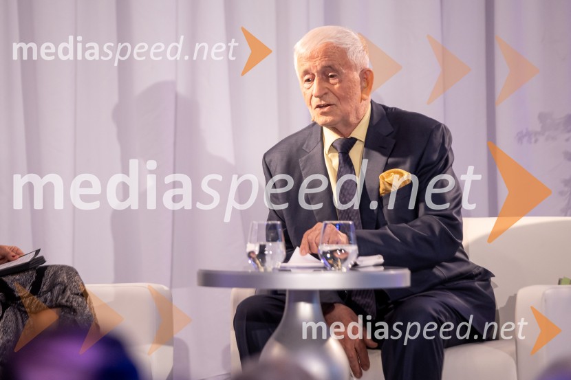 Predstavitev knjige Petra Čeferina Smeh na sodišču