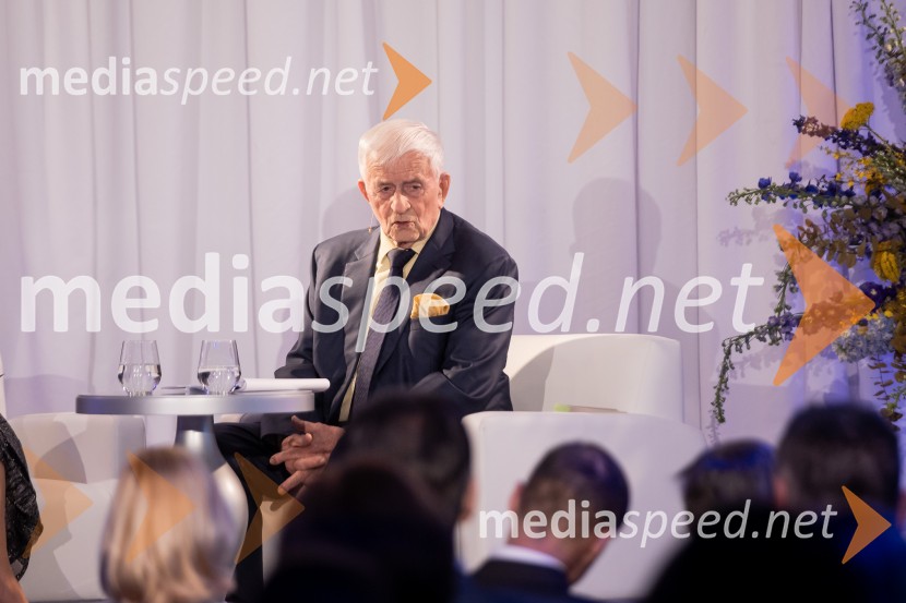 Predstavitev knjige Petra Čeferina Smeh na sodišču