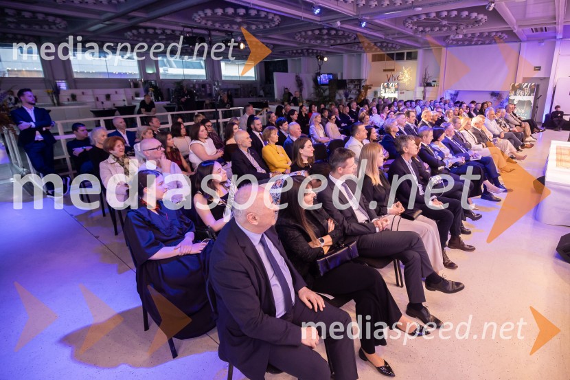 Predstavitev knjige Petra Čeferina Smeh na sodišču