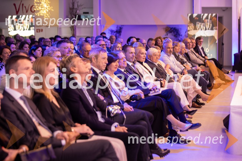 Predstavitev knjige Petra Čeferina Smeh na sodišču