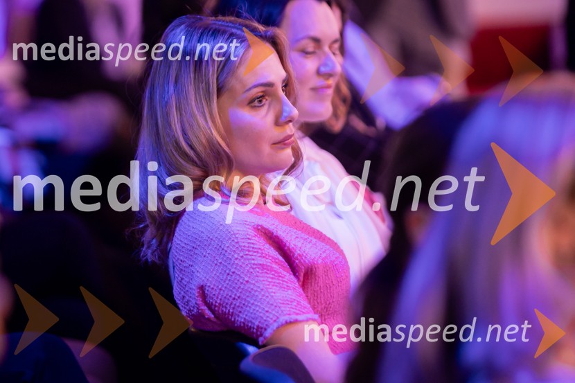 Predstavitev knjige Petra Čeferina Smeh na sodišču