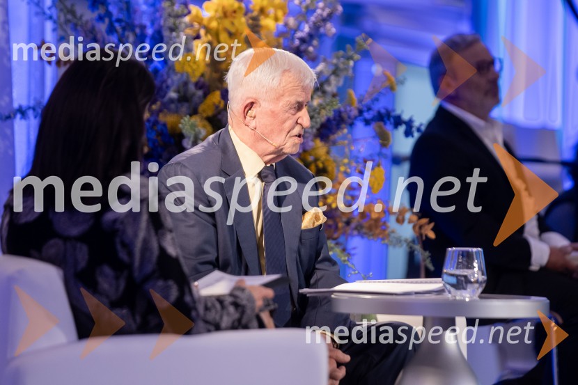 Predstavitev knjige Petra Čeferina Smeh na sodišču