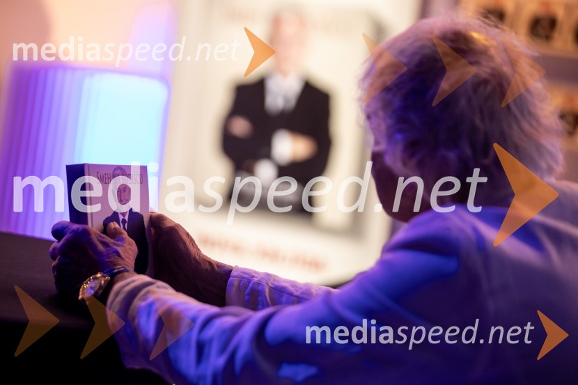 Predstavitev knjige Petra Čeferina Smeh na sodišču