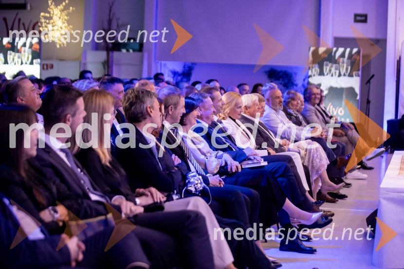 Predstavitev knjige Petra Čeferina Smeh na sodišču