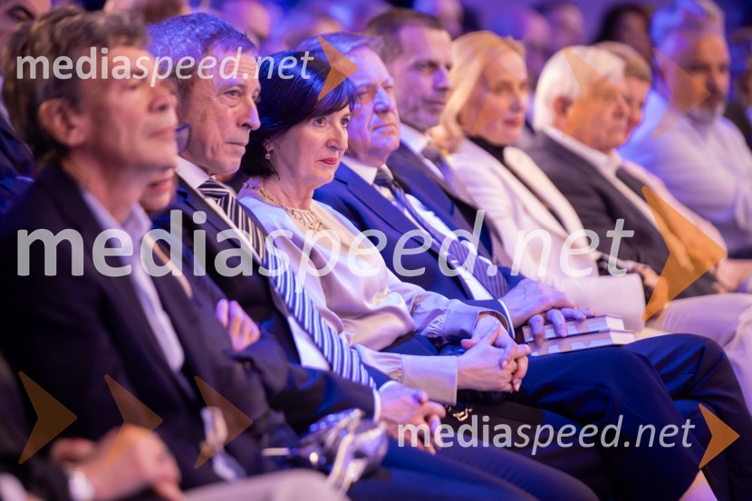 Predstavitev knjige Petra Čeferina Smeh na sodišču