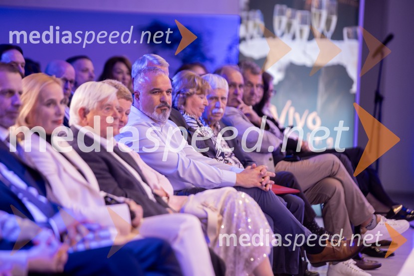 Predstavitev knjige Petra Čeferina Smeh na sodišču