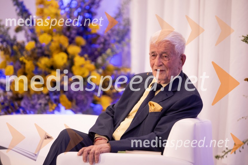 Predstavitev knjige Petra Čeferina Smeh na sodišču