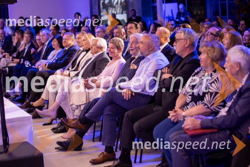 Predstavitev knjige Petra Čeferina Smeh na sodišču