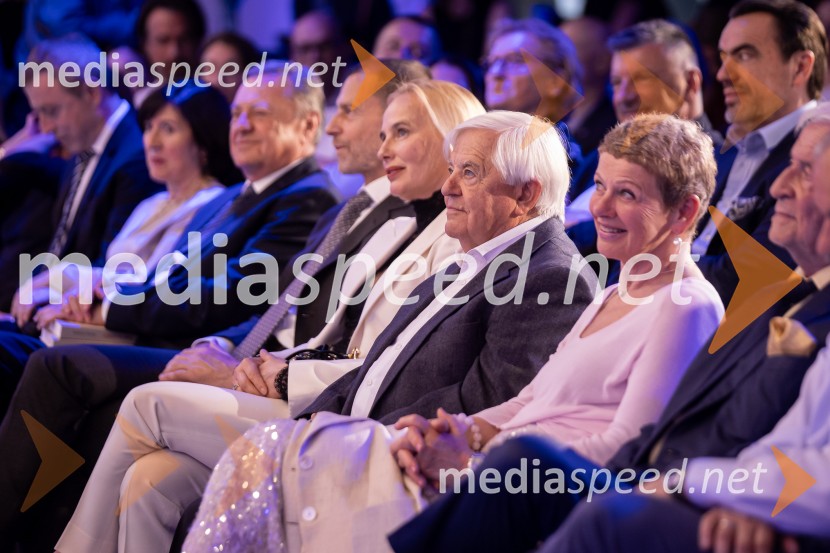 Predstavitev knjige Petra Čeferina Smeh na sodišču