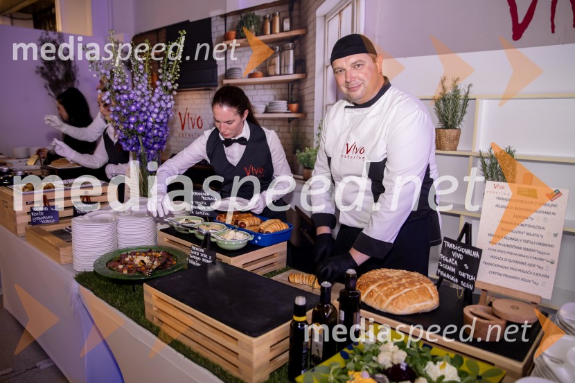 Predstavitev knjige Petra Čeferina Smeh na sodišču