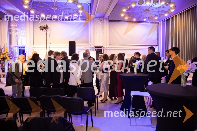 Predstavitev knjige Petra Čeferina Smeh na sodišču