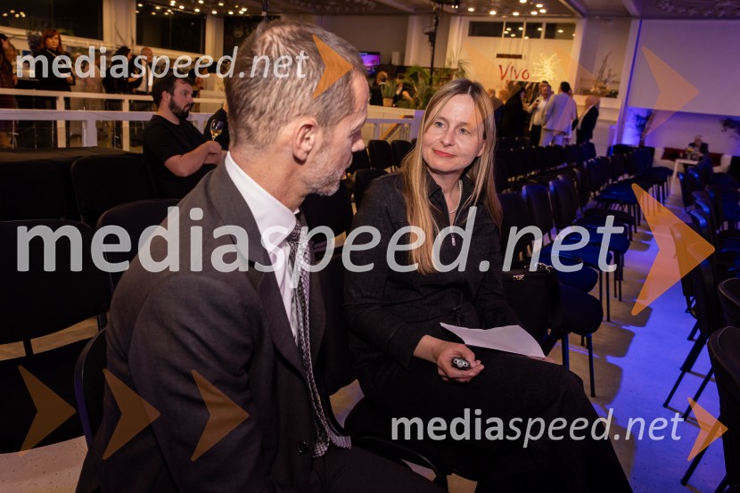 Predstavitev knjige Petra Čeferina Smeh na sodišču