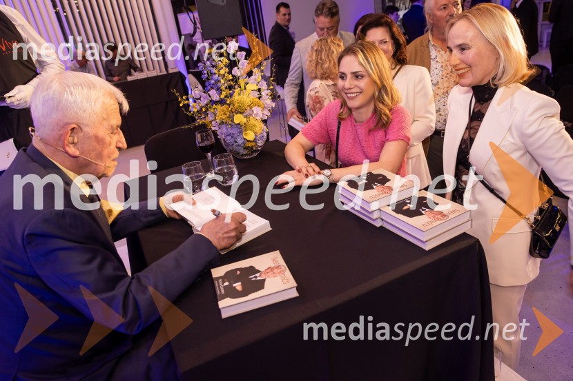 Predstavitev knjige Petra Čeferina Smeh na sodišču