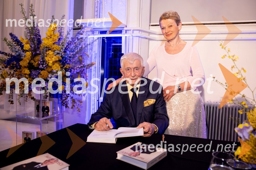 Predstavitev knjige Petra Čeferina Smeh na sodišču