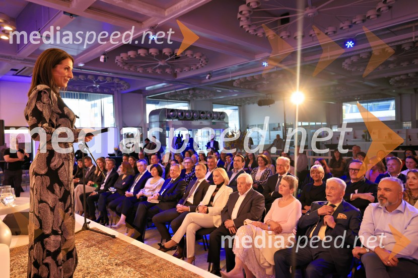 Smeh na sodišču, predstavitev knjige Petra Čeferina