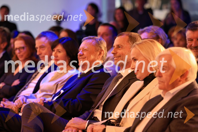 Smeh na sodišču, predstavitev knjige Petra Čeferina