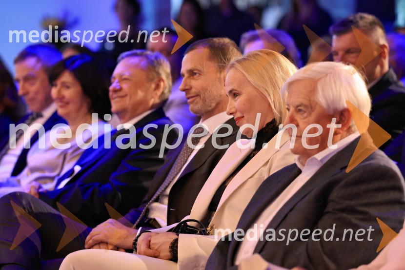 Smeh na sodišču, predstavitev knjige Petra Čeferina