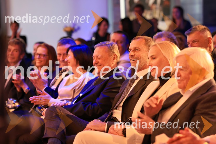 Smeh na sodišču, predstavitev knjige Petra Čeferina