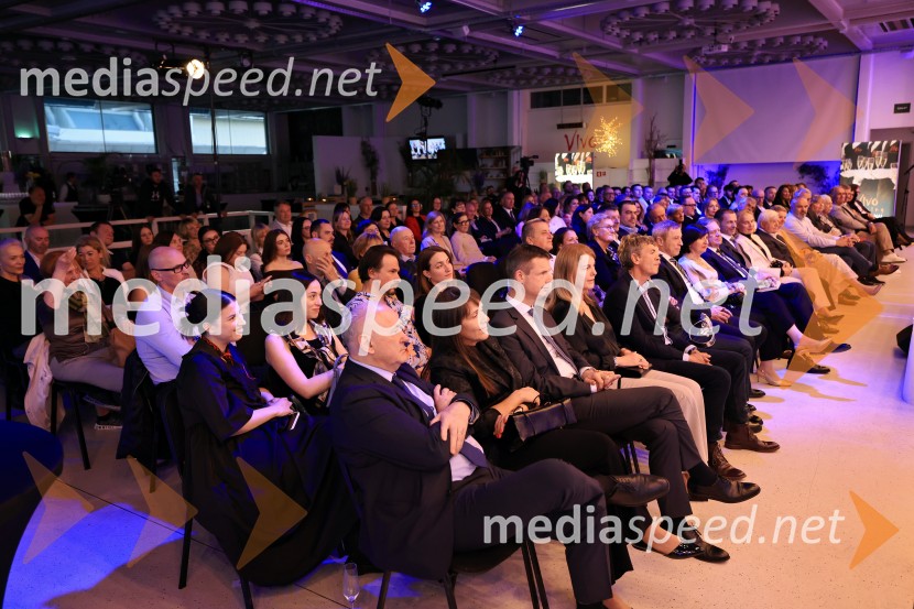 Smeh na sodišču, predstavitev knjige Petra Čeferina