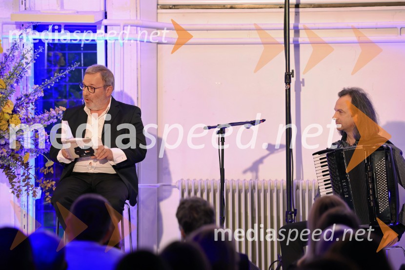  Bojan Emeršič, igralec;  Marko Hatlak, harmonikarSmeh na sodišču, predstavitev knjige Petra Čeferina