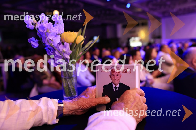 Smeh na sodišču, predstavitev knjige Petra Čeferina