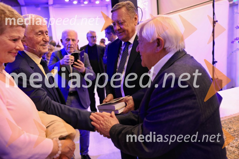 dr. Peter  Čeferin, pravnik, pisatelj;  Zoran Janković, župan, Mestna občina Ljubljana;  ... Smeh na sodišču, predstavitev knjige Petra Čeferina