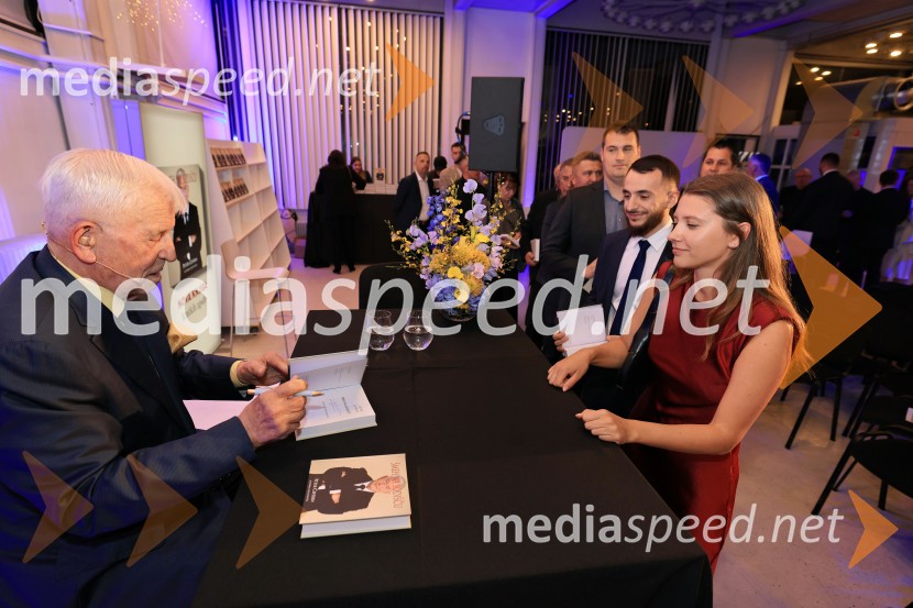 Smeh na sodišču, predstavitev knjige Petra Čeferina