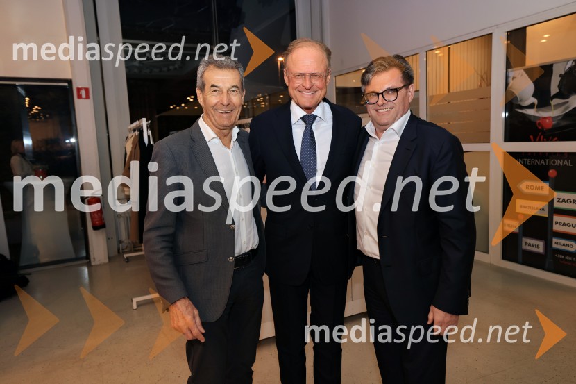  Milan Martin Cvikl, ekonomist;  Janez  Škrabec, direktor Riko d.o.o.;  Tim  Horvat, nekdanji štipendist Fundacije ParusSmeh na sodišču, predstavitev knjige Petra Čeferina