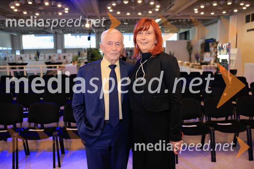 dr. Peter  Čeferin, pravnik, pisatelj;  Jerneja  Kamnikar, ustanoviteljica in direktorica Vivo CateringSmeh na sodišču, predstavitev knjige Petra Čeferina