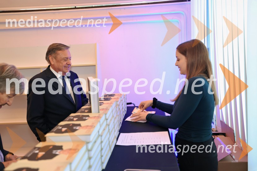  Zoran Janković, župan, Mestna občina Ljubljana;  ... Smeh na sodišču, predstavitev knjige Petra Čeferina