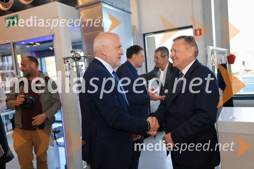  ... ;  Zoran Janković, župan, Mestna občina LjubljanaSmeh na sodišču, predstavitev knjige Petra Čeferina