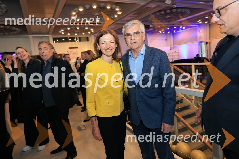 dr. Maja Zalaznik, Predsednica Slovenske nacionalne komisije za UNESCO, nekdanja ministrica za izobraževanje, znanost in šport;  Aleksander  Zalaznik, generalni direktor Danfoss Trata, nekdanji predsednik Združenja ManagerSmeh na sodišču, predstavitev knjige Petra Čeferina