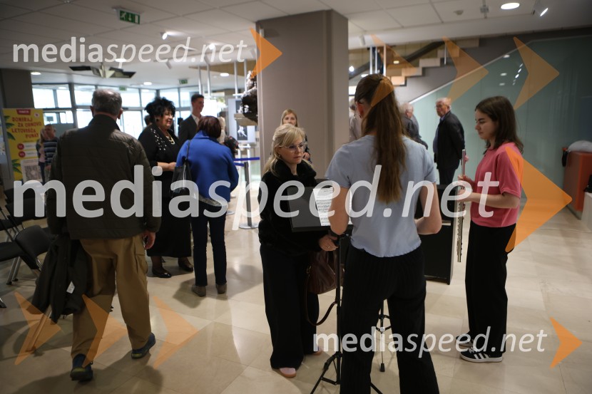 Dialog telesa, odprtje fotografske razstave, Miha Kacafura