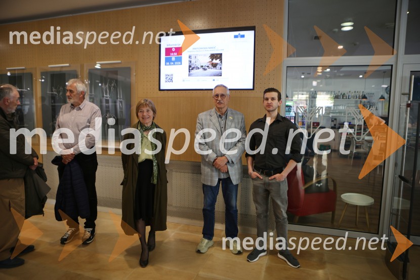 Dialog telesa, odprtje fotografske razstave, Miha Kacafura