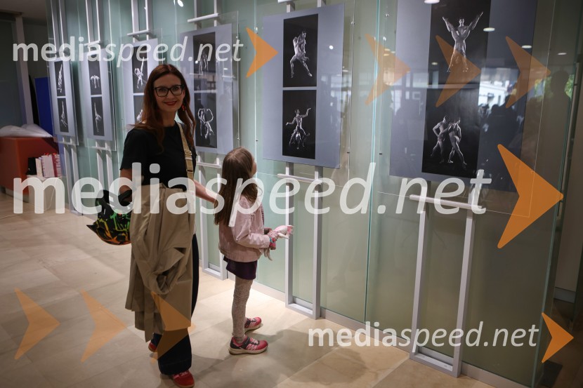 Dialog telesa, odprtje fotografske razstave, Miha Kacafura
