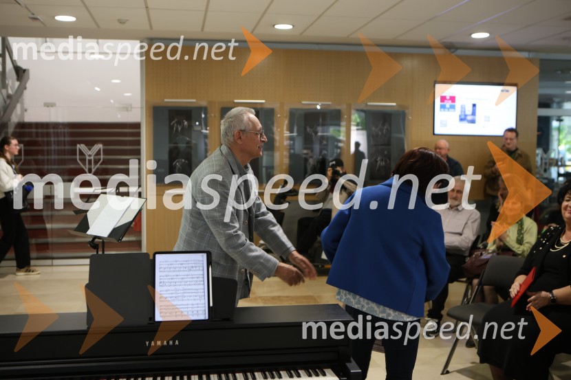 Dialog telesa, odprtje fotografske razstave, Miha Kacafura