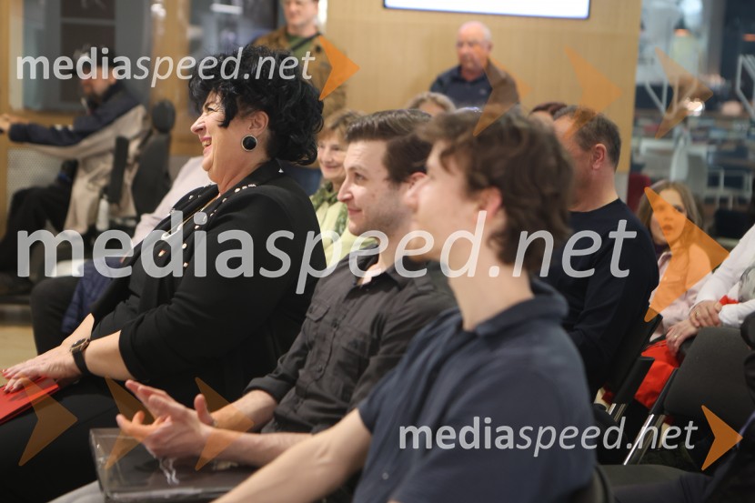 Dialog telesa, odprtje fotografske razstave, Miha Kacafura