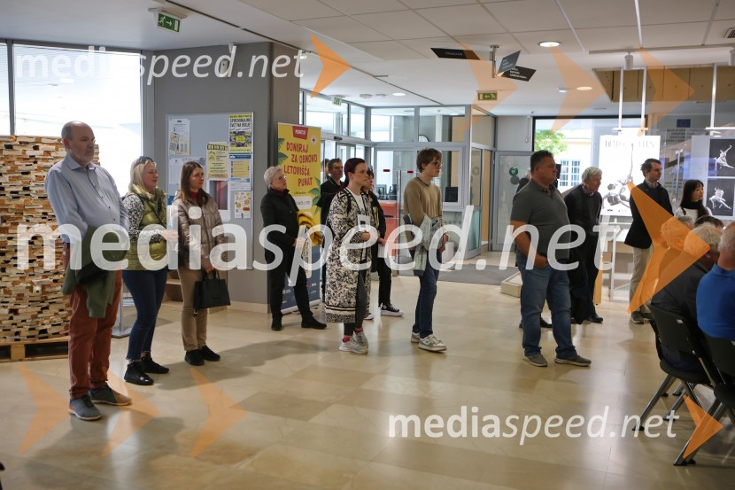 Dialog telesa, odprtje fotografske razstave, Miha Kacafura