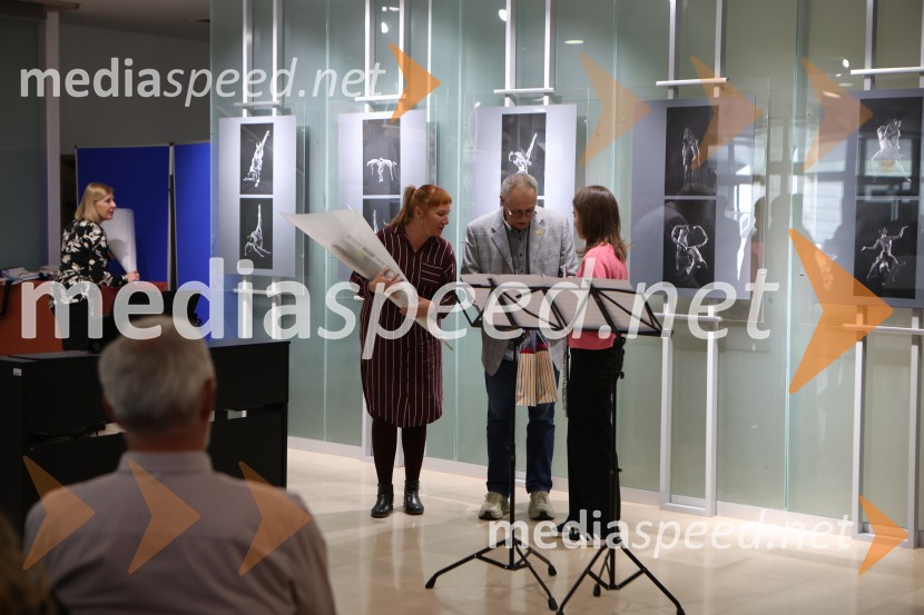 Dialog telesa, odprtje fotografske razstave, Miha Kacafura