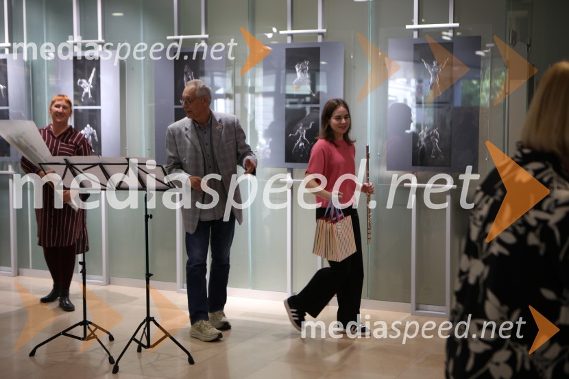 Dialog telesa, odprtje fotografske razstave, Miha Kacafura