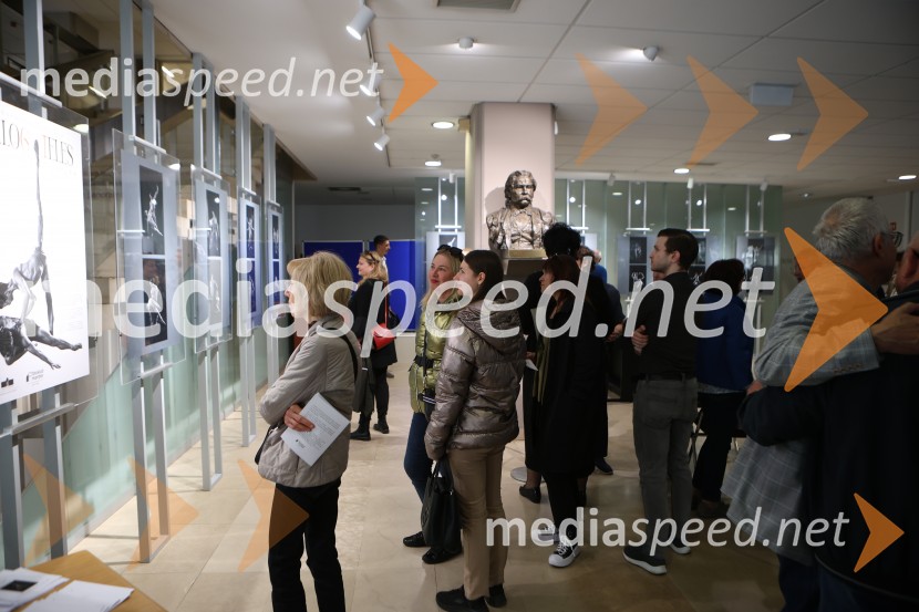 Dialog telesa, odprtje fotografske razstave, Miha Kacafura